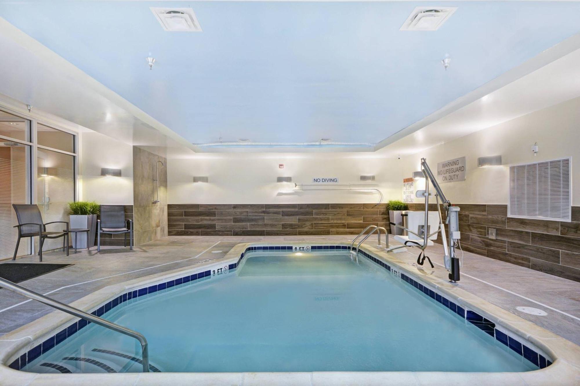 Fairfield Inn & Suites By Marriott Savannah Sw/Richmond Hill Eksteriør billede